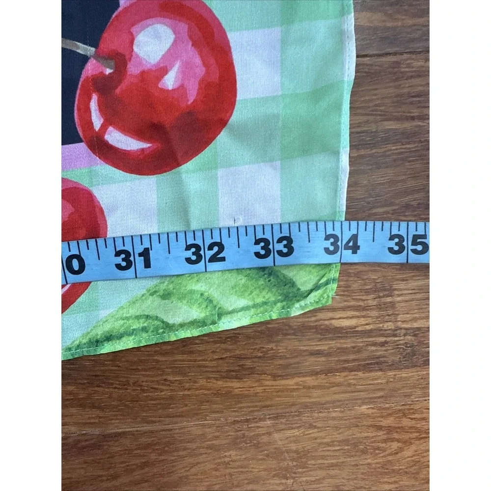 Parade square scarf